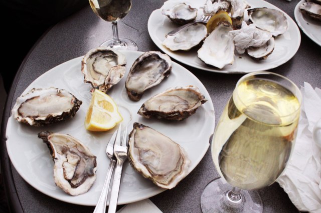 oyster-wine-pairing